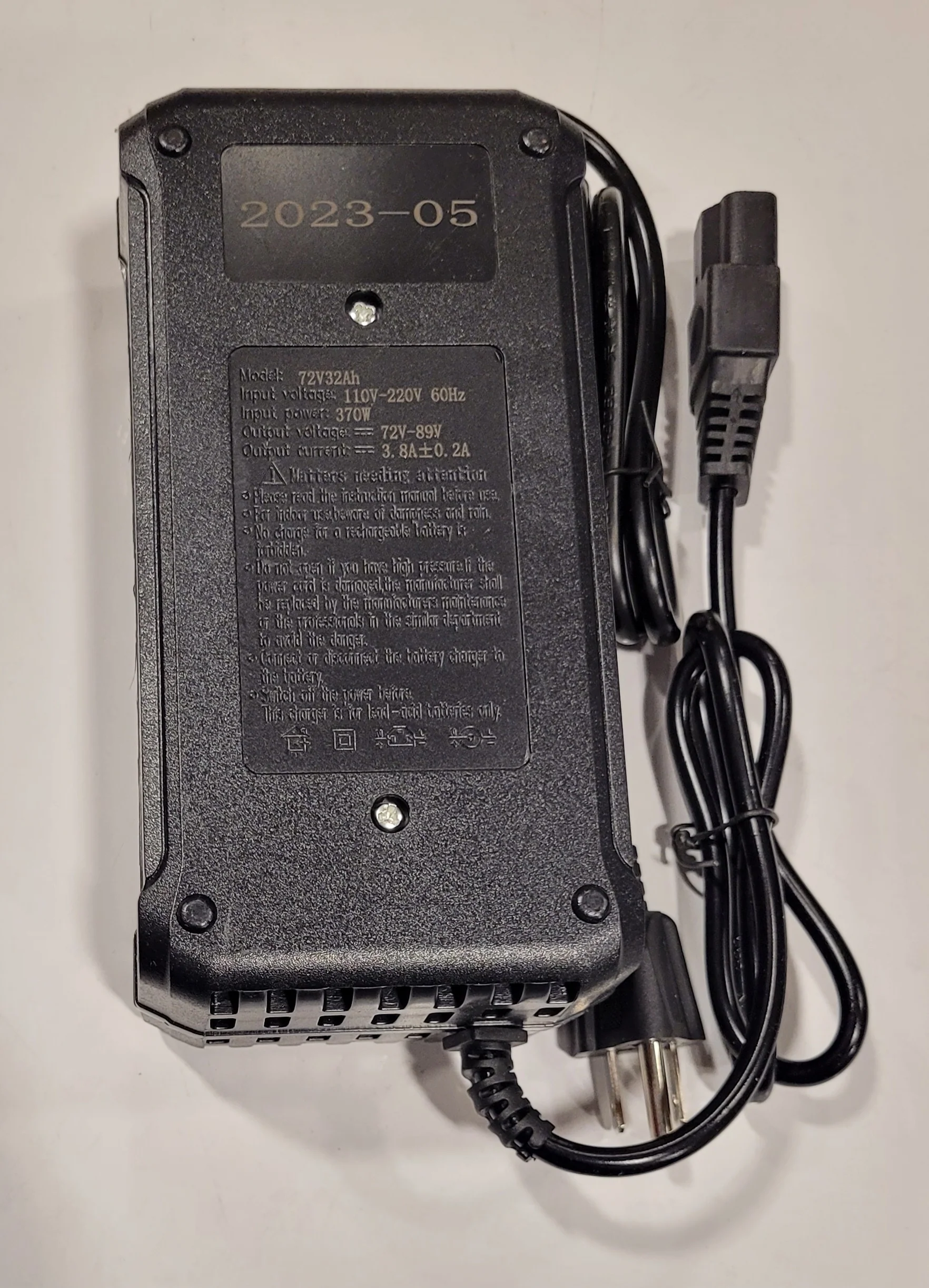 G2000 Charger 72V